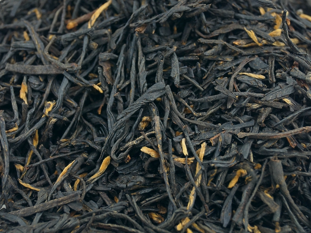 Černý čaj China Panyong Golden Needle - Gramáž čaje: 100 g