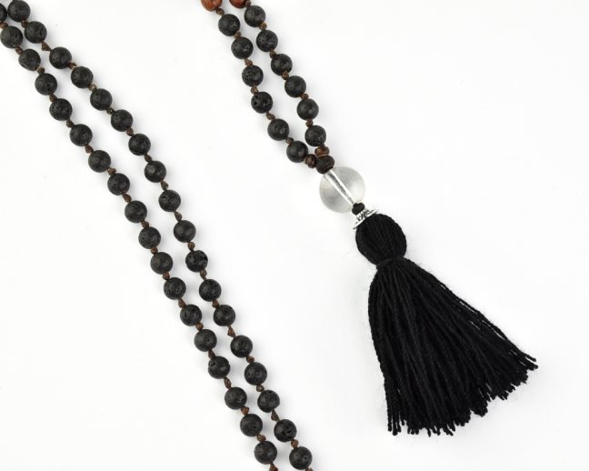 Asijský růženec lávový kámen s černým střapcem