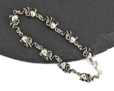 Stříbrný náramek, sloni, 17 cm