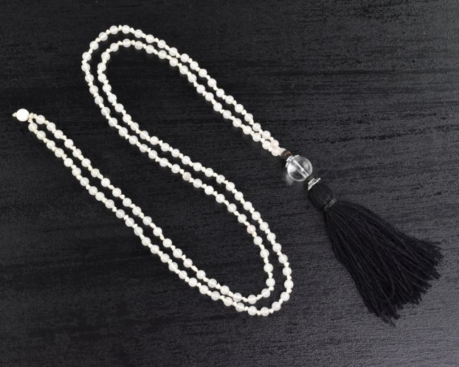 Asijský růženec - bílý korálek 4 mm