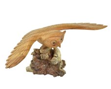Dřevěná soška Letící sova 12 cm