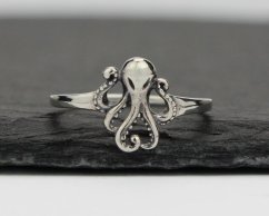 Stříbrný prsten Chobotnice