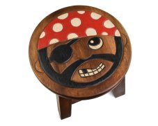 Stolička dřevěná dekor pirát - II. jakost