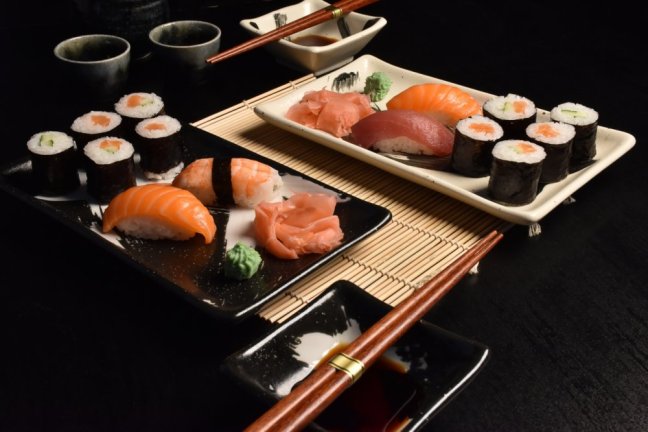 Japonský keramický set na sushi Arisu 4 ks