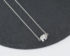 Stříbrný náhrdelník Slon