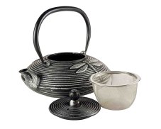 Litinová konvice Akitsu černá dekor vážek 800 ml