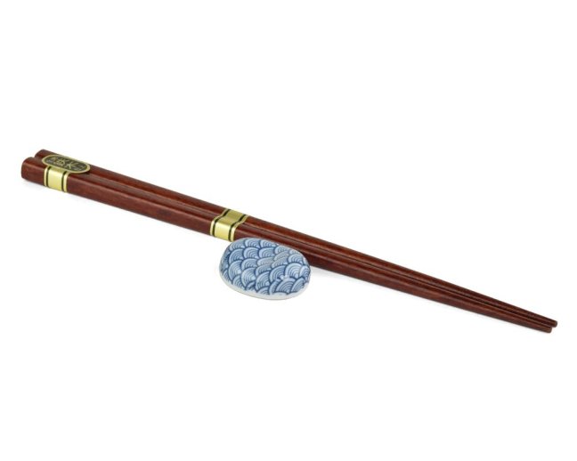 Čínské jídelní hůlky Oriental 4 ks s držáky 22,5 cm