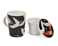Porcelánový hrnek Royal Tea se sítkem černý Jeřábi