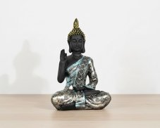 Soška Buddha v pozici požehnání