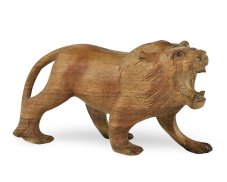 Dřevěná soška Lev 11 cm - varianta C